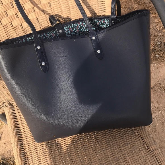 Coach Navy Leather Tote Bag with Pink Charm - Picture 5 of 6